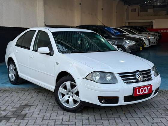 VOLKSWAGEN BORA 2.0 MI 8V FLEX 4P AUTOMÁTICO